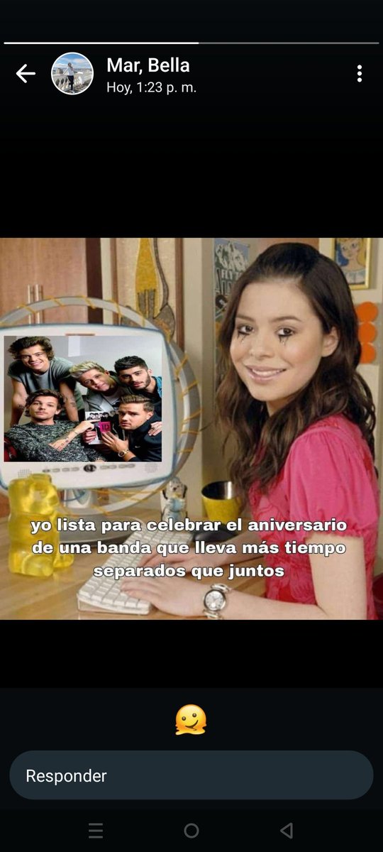 al3exa's tweet photo. Si mi banda favorita che los extraño #14YearsOfOneDirection https://t.co/guWLj7mbxB