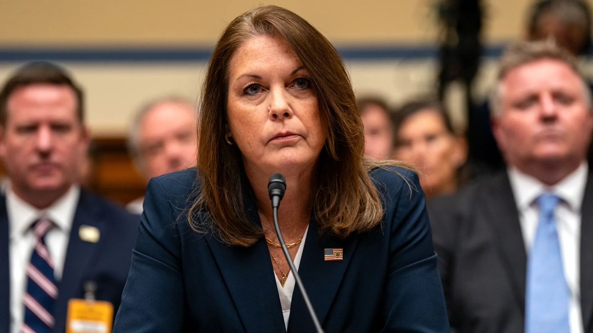 AmyCPhotos's tweet image. BREAKING🚨

U.S. Secret Service Director Kimberly Cheatle just RESIGNED !!!!

#CheatleMustResign #Resigned