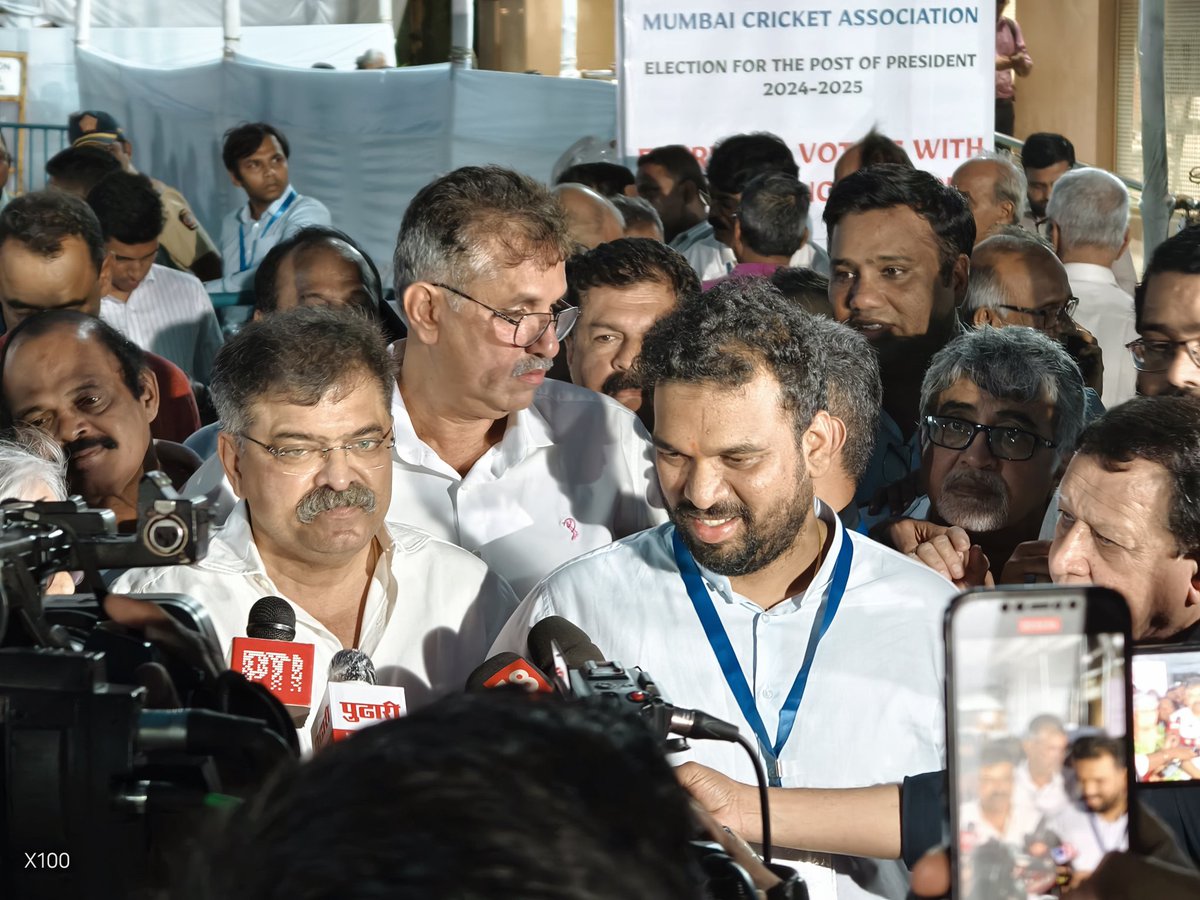 एमसीए (मुंबई क्रिकेट असोसिएशन) अध्यक्षपदाच्या पोटनिवडणुकीत विद्यमान सचिव आणि शरद पवार गटाचे उमेदवार श्री.अजिंक्य नाईक यांनी बाजी मारली.भूषण पाटील यांनी माघार घेतल्यानंतर संजय नाईक विरुद्ध अजिंक्य नाईक अशी दुहेरी लढत होती.मात्र या लढतीत अजिंक्य नाईक यांनी संजय नाईक यांचा पराभव करत