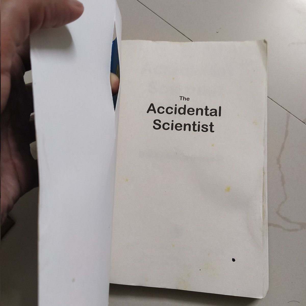 omeyanair's tweet photo. @readersdigest Thanks for this,  however i have my doubts considering the health of book. https://t.co/rAGBzydcYi