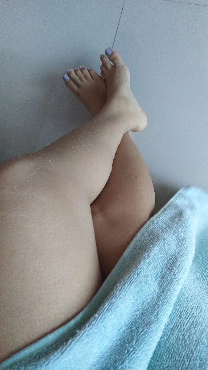 Nepaligoddes's tweet photo. Keep applying for real and online session loosers👣👣
Drink every drop of water💦💦
#feetworshi̇p #feetdomination
#solesandtoes #soleslover #spit #bathwater
#feetpicsale #bodywater https://t.co/200kNJ0SJV