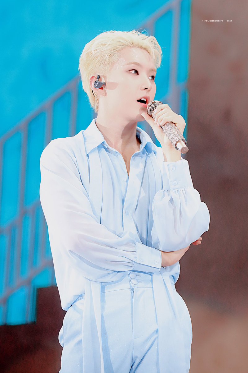 fluorescent615's tweet photo. 240723 캐럿랜드

#호시 #권순영 #HOSHI #ホシ
#세븐틴 #SEVENTEEN https://t.co/gLvLjdjU6m