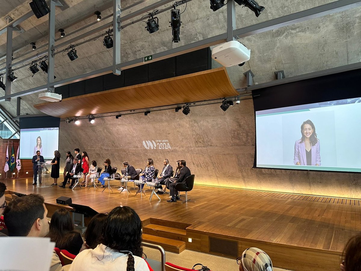 Blavatnik School of Government tweet media