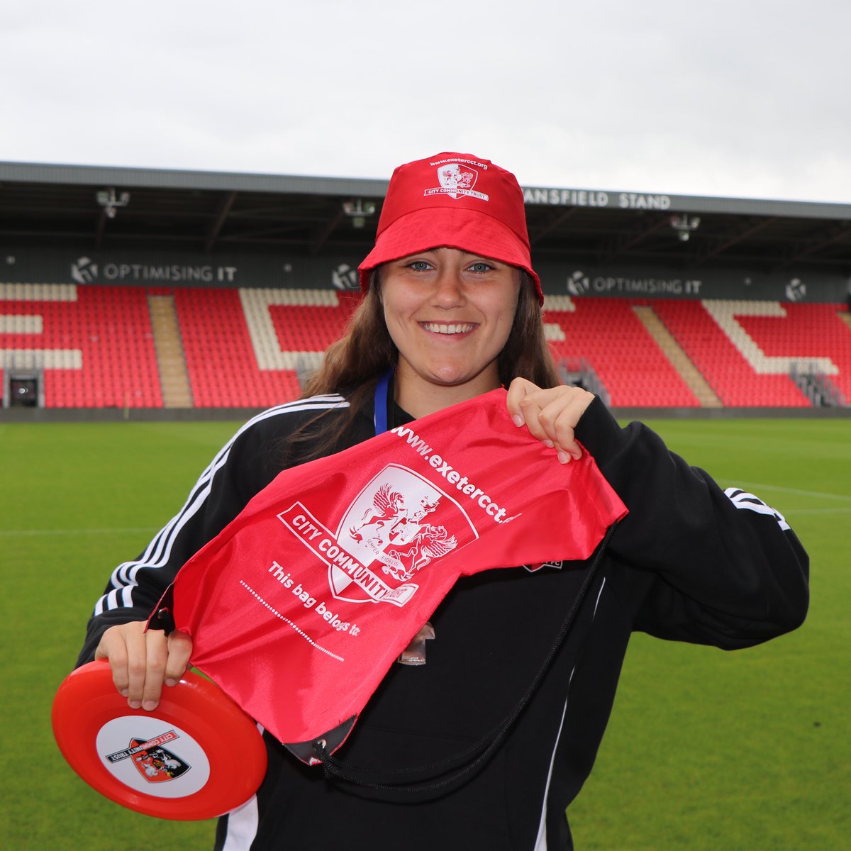 ☀️ Summer Holiday Sessions

🤩 Our NEW gifts are here!

🏅 Medals
🥏 Frisbees
🪣 Hats 
🍼Bottles
👕T-shirts 
🎒 Bags 

🎟 Book Your place today

🔗 exetercct.org/summer-holiday…

#ECFC #community