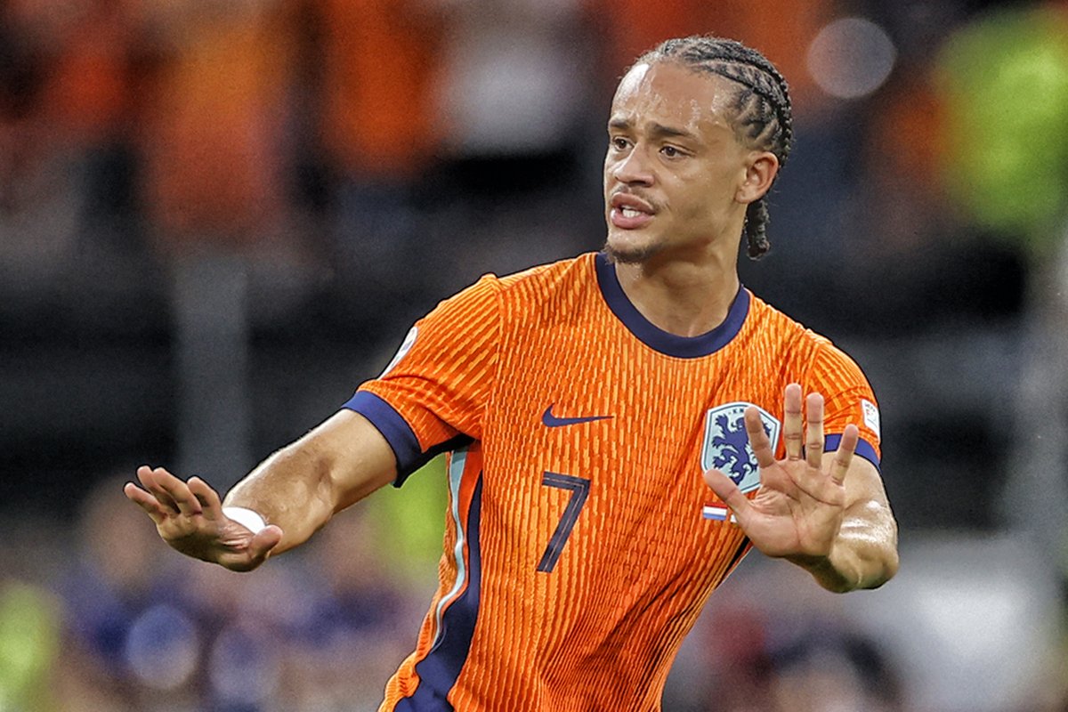 ManUtdMEN's tweet photo. RB Leipzig 'confident' of re-signing Xavi Simons on loan amid Manchester United links #mufc  
https://t.co/IuicGBVPeT https://t.co/OMvAzB3xiI
