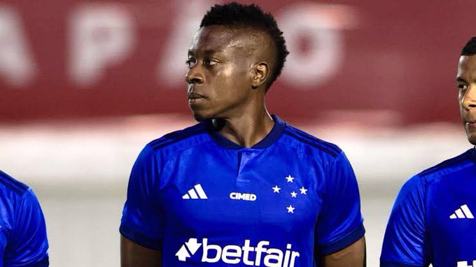 PapoCabuloso's tweet photo. ⚠️Em resumo:

- Neris tem, negociação avançada para deixar o Cruzeiro, o destino deve ser o Vitória.

- Palácios é outro que também deve deixar o clube. Esse deve ir jogar no Sport.

Ambas informações de acordo com o @samuelvenancio. 

UMA ÓTIMA TERÇA-FEIRA PARA TODOS VOCÊS🥳🥳 https://t.co/9sTXujWdGC