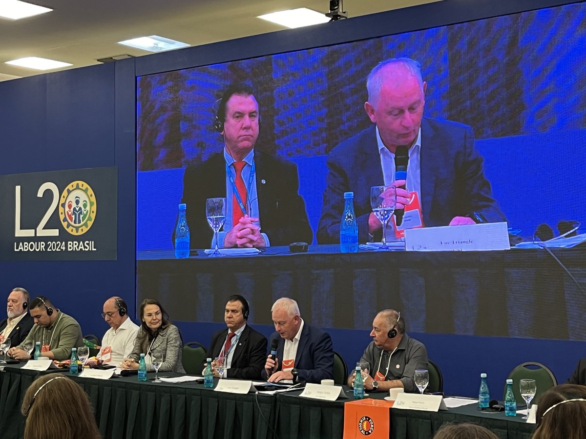 ituc's tweet photo. #L20Summit: General Secretary @luc_triangle makes a strong call #ForDemocracy✊and outlines workers' priorities to the @g20org
🧑🏭#JustTransition
💰#LivingWages
🤝#DecentJobs
⚖️#LabourRights
🤖A Convention for the #PlatformEconomy
@CUT_Brasil @UGT_BRASIL @ForcaSindical @novacentral @PortalCTB @CSBbrasil