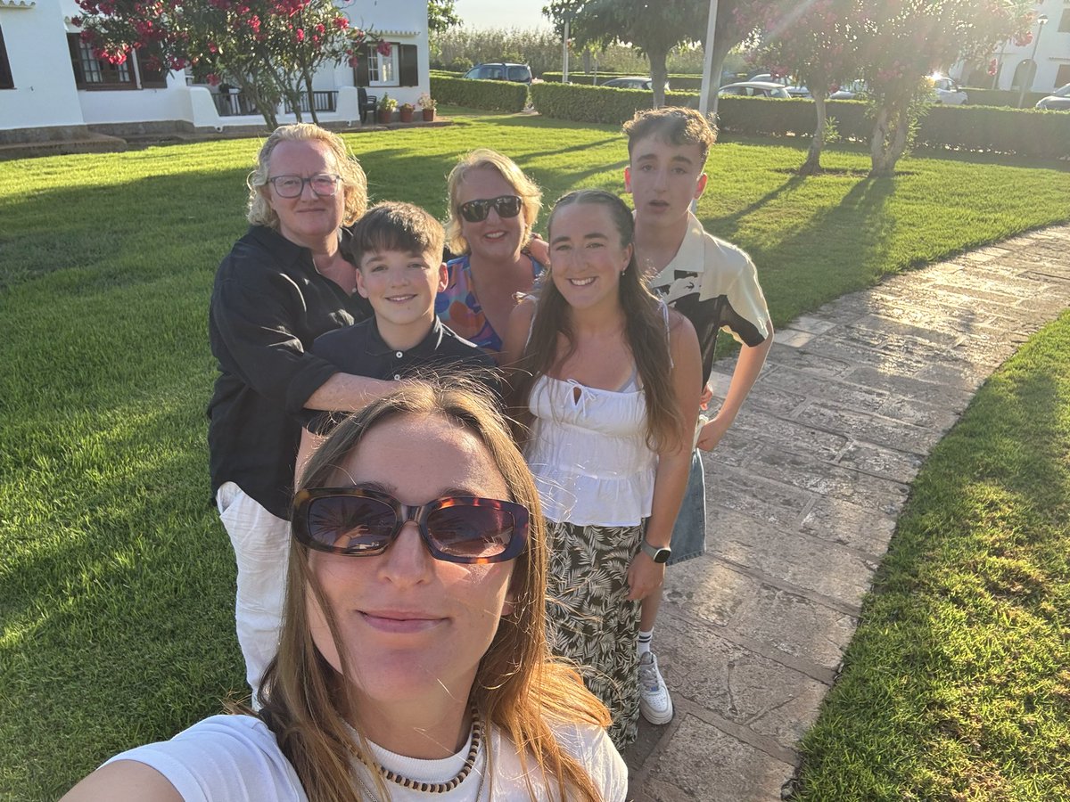 Zoe Richards tweet media