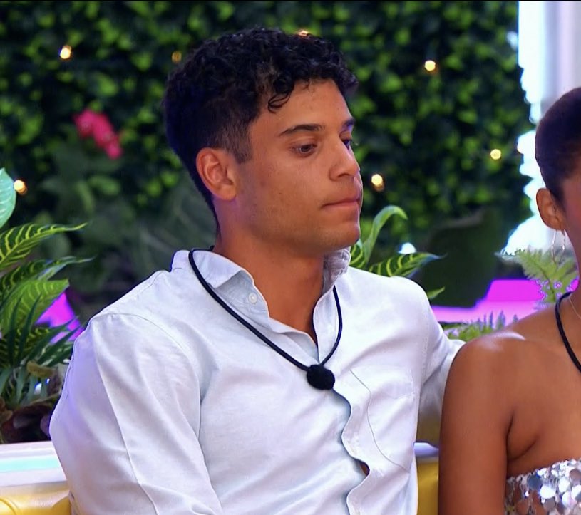 hayeditingfile's tweet image. jana said her and kenny spent “90%” of their time together and were “glued at the hip” the 5-6 days they spent together before casa so when he came back with someone she was like “did i miss something”