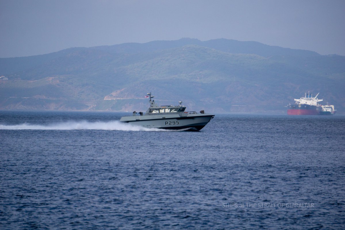 mi6o25's tweet photo. Great to see HMS Cutlass (P295) in front of Rosia Bay this morning. Always love getting to see these Royal Navy patrol boats.  Gibraltar Squadron
#royalnavy #hmscutlass #p295 #ships #patrolboat #navy #military https://t.co/qVxzqVJkmo