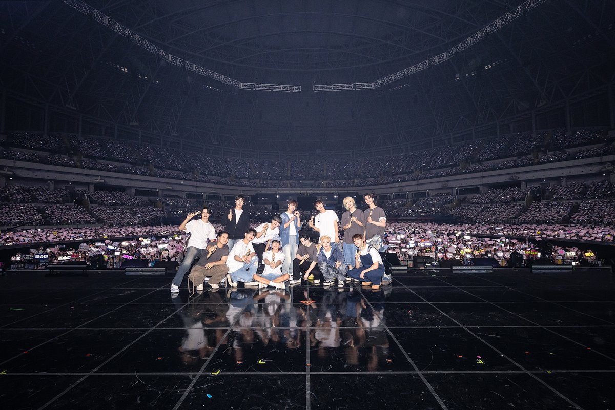 [17'S] 세븐틴 in 👏👏 캐럿랜드🎡

캐럿들을 우리 ZIP으로 초대했어요💌
WELCOME TO CARAT LAND 🏡

#세븐틴과_캐럿의_오늘을_함께_노래해
#SEVENTEEN #세븐틴
#SVTinCARATLAND