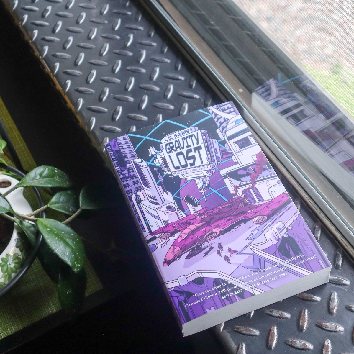 Tor Books (@torbooks) on Twitter photo Happy #BookBirthday to #GravityLost by <a href="/lmsagaswrites/">lmsagas π GRAVITY LOST OUT NOW π</a>! π
Everyone's favorite fierce, messy, chaotic space fam is back with more vibrant worlds, and the wildest crew since Guardians of the Galaxy. π Out now!
bit.ly/4eZGmit Happy #BookBirthday to #GravityLost by <a href="/lmsagaswrites/">lmsagas π GRAVITY LOST OUT NOW π</a>! π
Everyone's favorite fierce, messy, chaotic space fam is back with more vibrant worlds, and the wildest crew since Guardians of the Galaxy. π Out now!
bit.ly/4eZGmit