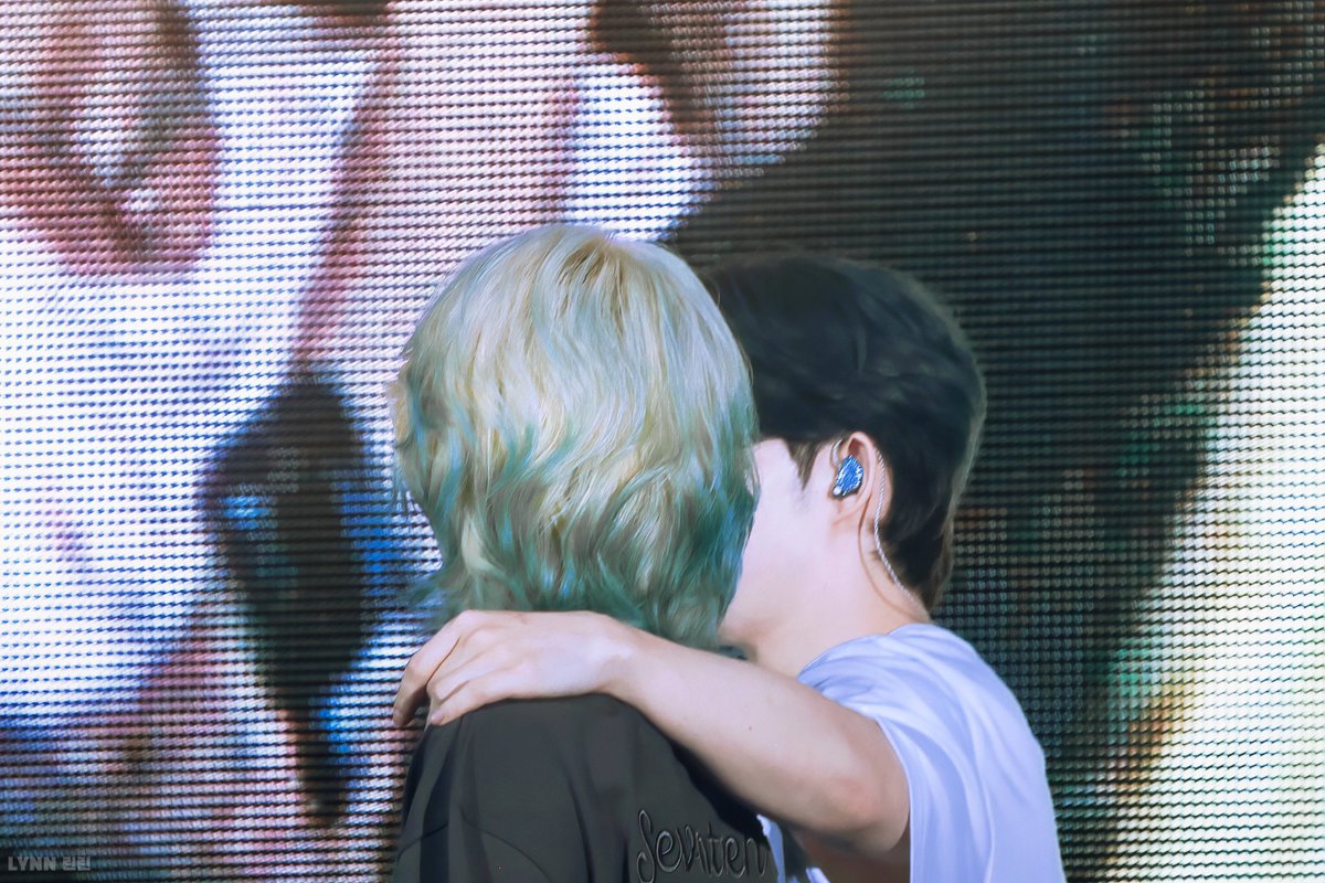 lynnmini0129's tweet photo. 240723 Carat Land

#세븐틴 #SEVENTEEN #쿱정  #クパン 
#승철 #SCOUPS #에스쿱스  #エスクプス 
#정한 #JEONGHAN #윤정한 #ジョンハン https://t.co/tG2wE61gKb