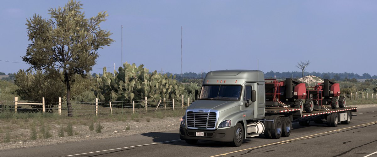 Just_A_Z71's tweet photo. Trucking Tuesday! @SCSsoftware @freightliner #AmericanTruckSimulator https://t.co/O9VNMTMjrg