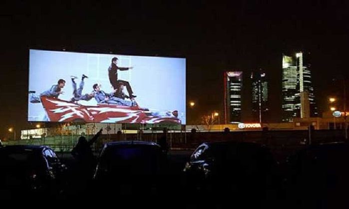 ❓¿Quieres un plan diferente para este verano en Madrid?

🍿Echa un vistazo a la cartelera de Autocine Madrid (<a href="/autocinesmadrid/">Autocine Madrid</a>) y disfruta de una experiencia única. 

haztuplan.com/autocine-de-ma…