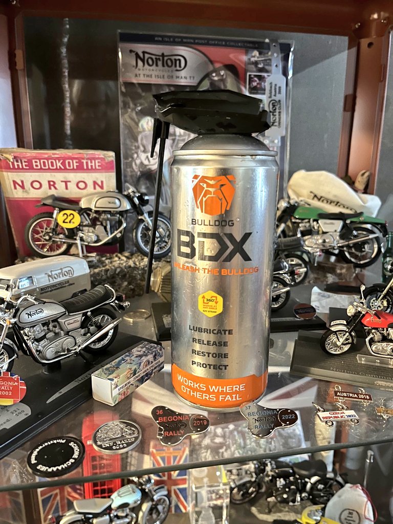 BulldogBDX's tweet photo. Afternoon #OnlineOrdering sees #BulldogBDX on its way to #Manchester #GreaterManchester 
Thank you 😊
And if you're in that area & want some but can't bring yourself to do the #OnlineOrdering thing just pop round to @BnCMotorcycles and the very excellent Steve will sort you some 😊