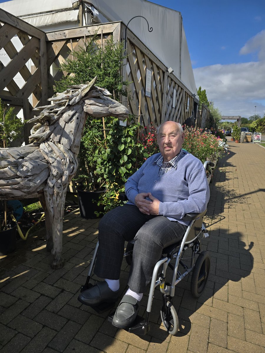 2 of the residents went on a outing to a lovely garden centre this morning #biltoncourt #beckworthemporium