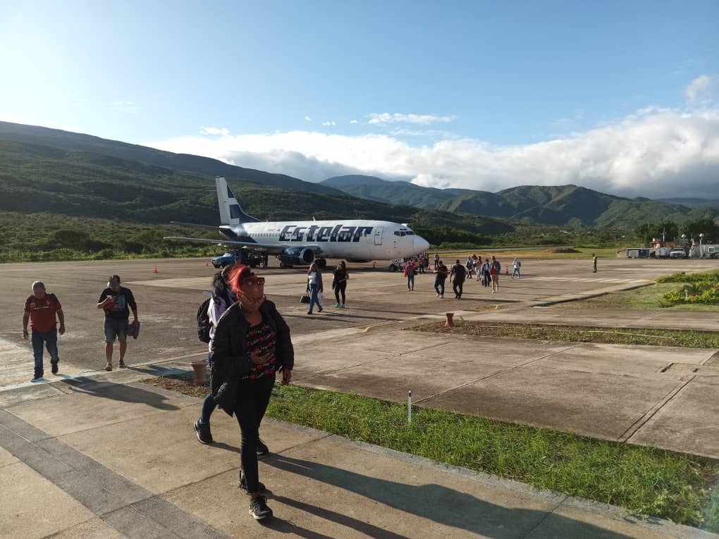 baer_ve's tweet photo. Disfruta del maravilloso estado Táchira, en este destino podrás pasar junto a tu persona favorita un día inolvidable y crear recuerdos imborrables, además tendrás la oportunidad de realizar caminatas por senderos sorprendentes, mientras admiras la hermosa naturaleza #AfirmativosYPaLante