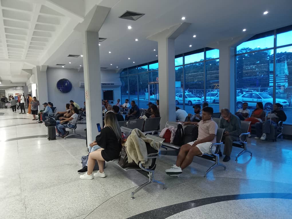 baer_ve's tweet photo. Disfruta del maravilloso estado Táchira, en este destino podrás pasar junto a tu persona favorita un día inolvidable y crear recuerdos imborrables, además tendrás la oportunidad de realizar caminatas por senderos sorprendentes, mientras admiras la hermosa naturaleza #AfirmativosYPaLante