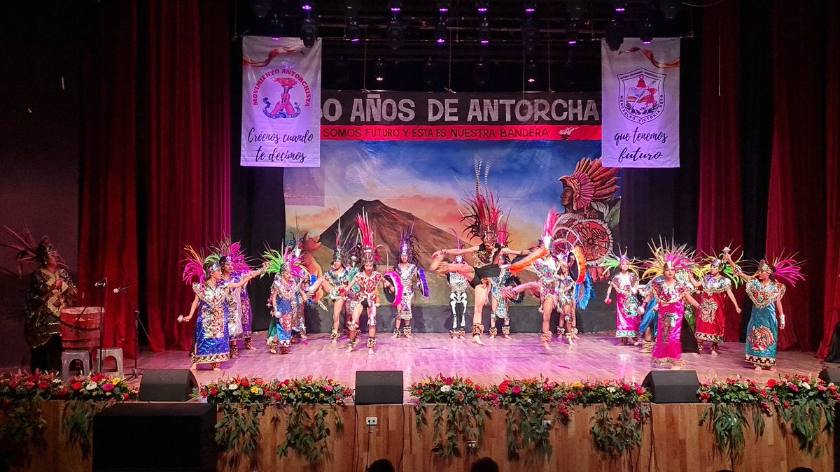 AntorchaCDMX's tweet photo. Buenos días. Te invito al leer el artículo  de Ariel Martínez  Farías:
JUVENTUD AL COMBATE, YA ES LA HORA 
https://t.co/7Vrp0wxLNt https://t.co/E8dGCEmnFc