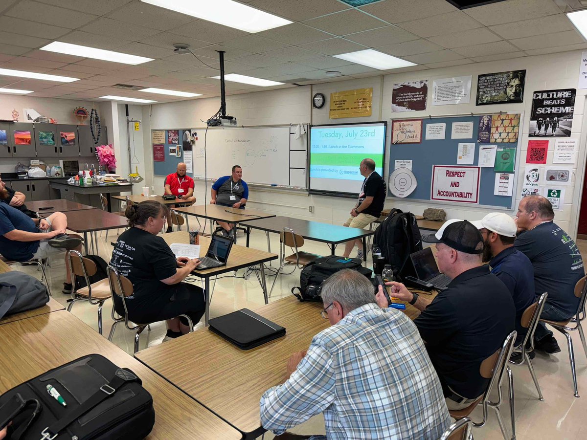 MidwestTechTalk's tweet image. Day 2 of sessions!! #MidwestTechTalk2024