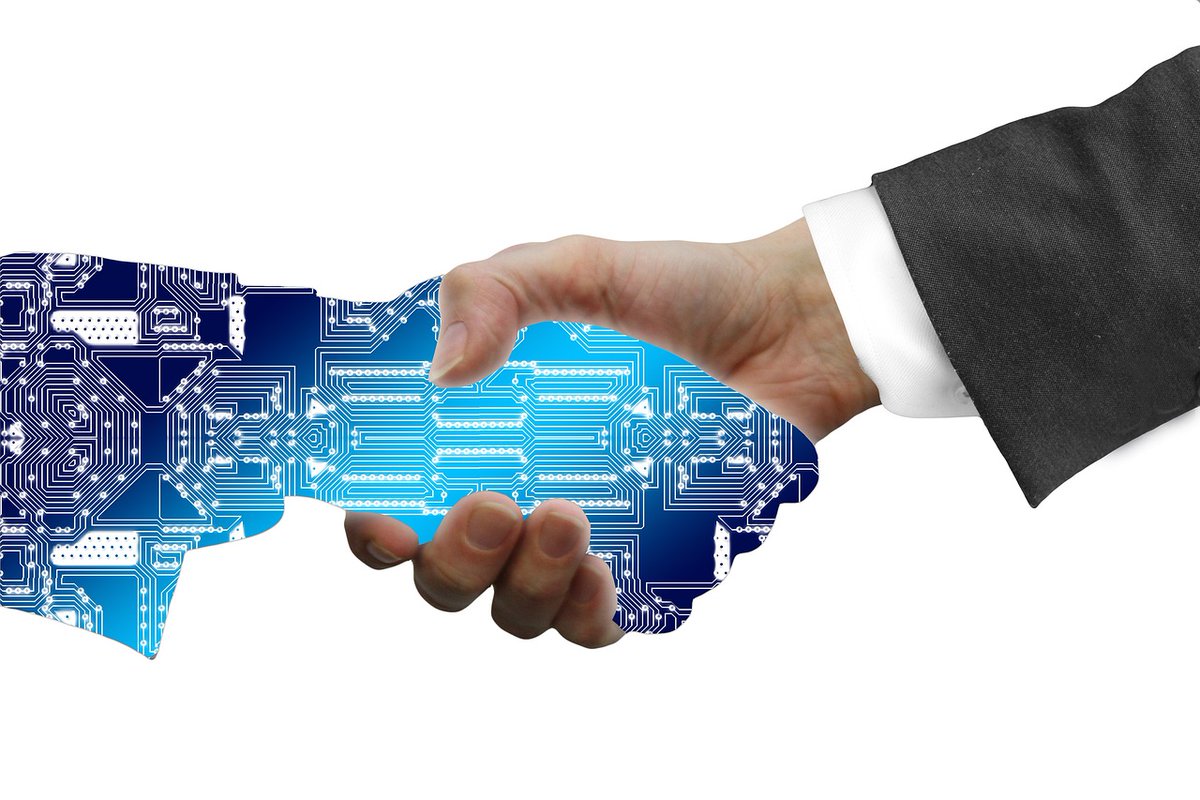 MDBromberg's tweet photo. AI can give employees the invaluable gift of time. By automating tasks, AI allows staff to focus on what matters: collaboration, skill enhancement, and strategic thinking. Discover what's next for AI and HR here: https://t.co/M4LqdFVB1z.
#ArtificialIntelligence #TechTrends https://t.co/bZ6y0Ddx3e