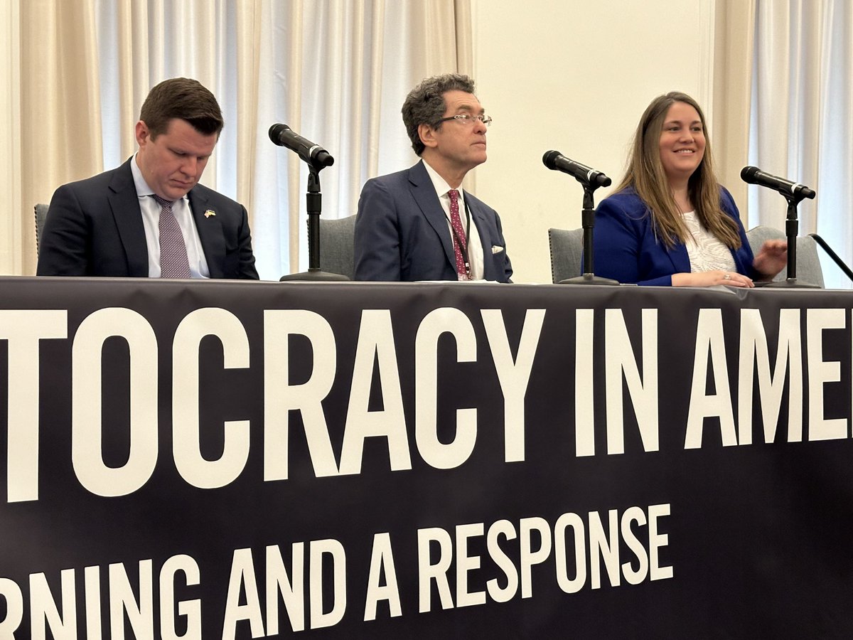 MichaelCohen212's tweet photo. Autocracy In America #StateDemocracyDefendersAction #PrinciplesFirst #DemocracyForward @NormEisen https://t.co/fzXPHNyJn8