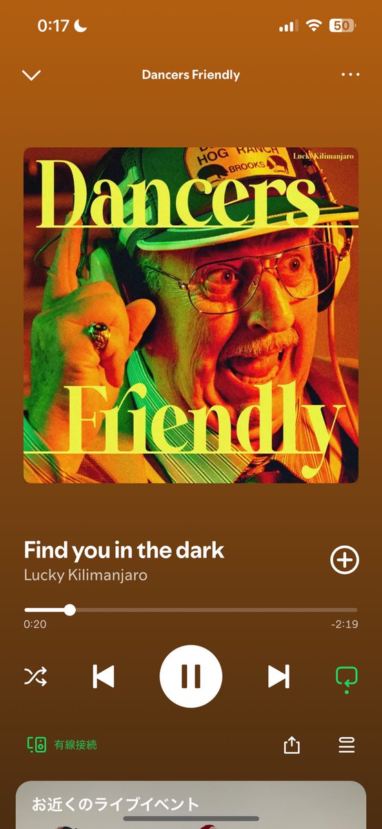 odoreya_com's tweet photo. ｢停電みたいです ブレーカーありますか？｣から始まる曲なんかあるんだ…笑
エラーエラーエラー！！！！！！
優しくてめちゃくちゃいいなぁ
落ちサビめっちゃ好きだ
 #Findyouinthedark https://t.co/d2XV2Vagur