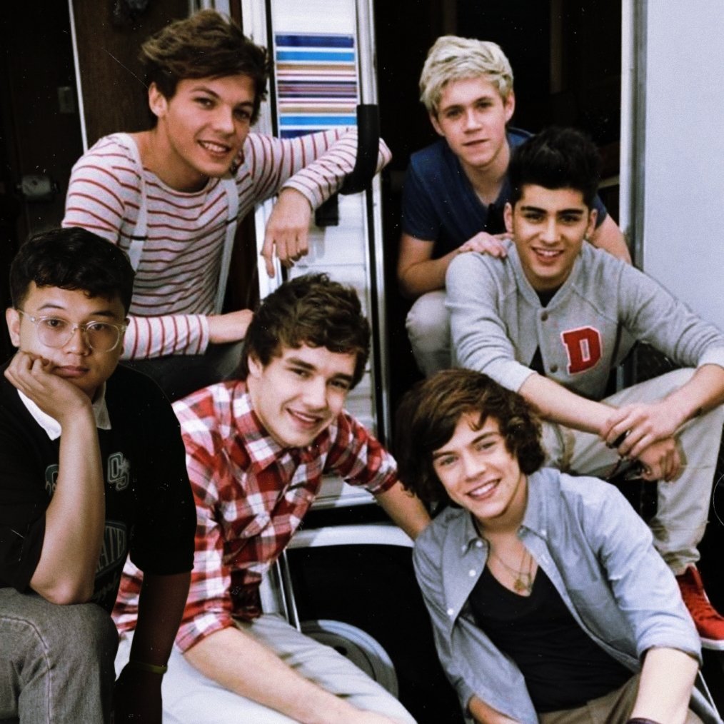 sadboyhh's tweet image. all the little things that make you who you are. 

#14YearsOfOneDirection 
#14YearsOf1D
#DirectionersDay
#dasinow