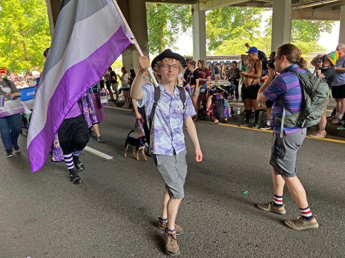 Robotvirgin's tweet photo. PDX Aces at Portland PRIDE (7/24/2024)!!!
.
.
.
#pride #pride2024 #portlandpride #portlandpride2024 #pridemonth #portland #portlandoregon #pdx #gay #queer #trans #lesbian #bi #bisexual #lgbtqia #lgbtq #lgbt #asexuality #asexualityisreal #asexuals #asexualawareness #ace #pdxaces https://t.co/bZjLLFhtAb