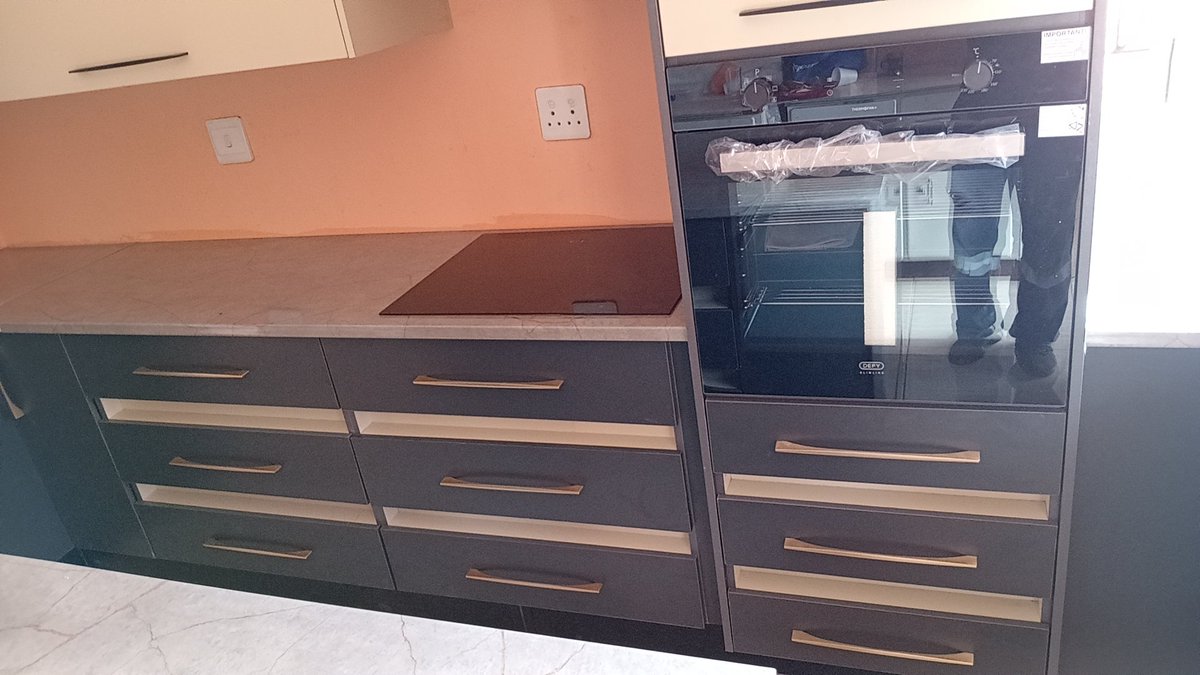 d_wardrobes's tweet photo. Another day with a lovey kitchen unit https://t.co/zDRm7hK38d