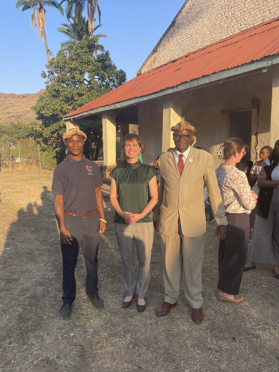 Yale Paleoarchaeology Lab (@yalepaleoarch) on Twitter photo Discussing archaeology and viewing archaeological collections in #Malawi together with academics, Department of Museums and Monuments, traditional authorities, students, and the <a href="/USEmbassyLLW/">U.S. Embassy Lilongwe</a>. A very rich heritage indeed! Discussing archaeology and viewing archaeological collections in #Malawi together with academics, Department of Museums and Monuments, traditional authorities, students, and the <a href="/USEmbassyLLW/">U.S. Embassy Lilongwe</a>. A very rich heritage indeed!