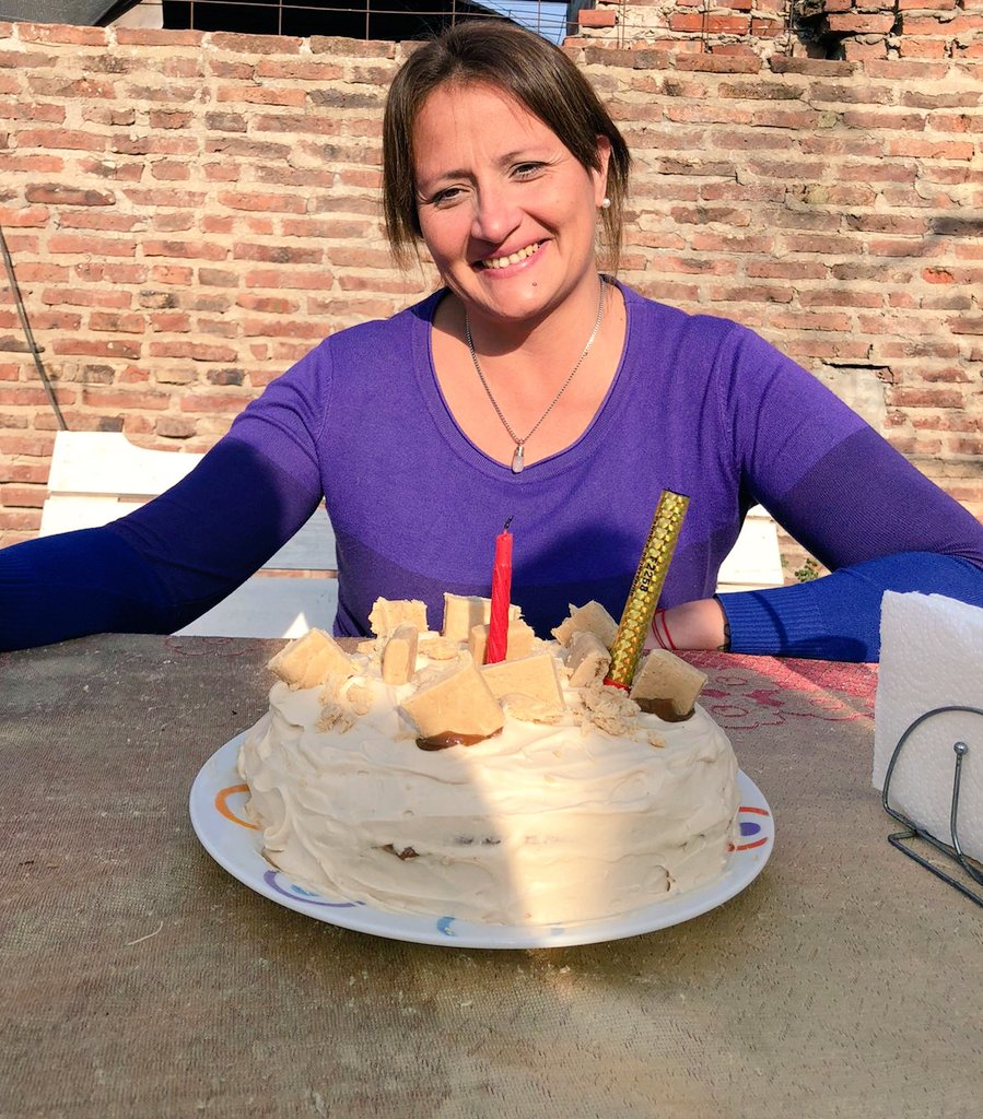 SolDeZan3's tweet photo. Feliz de Mis 43 Años 🎂💐 https://t.co/UW6rhpTR90