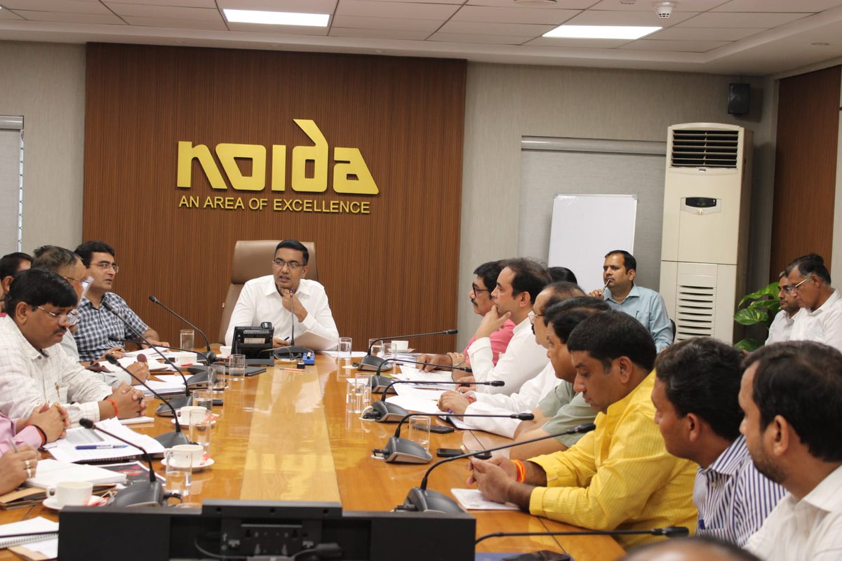CEO, NOIDA Authority (@ceonoida) on Twitter photo рдЖрдЬ, рдиреМрдПрдбрд╛ рдкреНрд░рд╛рдзрд┐рдХрд░рдг рдХреЗ рдкреНрд░рд╢рд╛рд╕рдирд┐рдХ рдХрд╛рд░реНрдпрд╛рд▓рдп рдореЗрдВ рдлреЛрдирд░рд╡рд╛ <a href="/fonrwa/">FederationOfNoidaRWA</a> рдХреЗ рдкрджрд╛рдзрд┐рдХрд╛рд░рд┐рдпреЛрдВ рдХреЗ рд╕рд╛рде рдмреИрдардХ рдХрд╛ рдЖрдпреЛрдЬрди рдХрд┐рдпрд╛ рдЧрдпрд╛ рд╡рд┐рднрд┐рдиреНрди рд╕реИрдХреНрдЯрд░ рдореЗрдВ рд╣реЛрдиреЗ рд╡рд╛рд▓реА рд╕рдорд╕реНрдпрд╛рдУрдВ рдХреЗ рд╡рд┐рд╖рдп рдореЗрдВ рд╕рдВрд╡рд╛рдж рдХрд┐рдпрд╛ред рдЖрдЬ, рдиреМрдПрдбрд╛ рдкреНрд░рд╛рдзрд┐рдХрд░рдг рдХреЗ рдкреНрд░рд╢рд╛рд╕рдирд┐рдХ рдХрд╛рд░реНрдпрд╛рд▓рдп рдореЗрдВ рдлреЛрдирд░рд╡рд╛ <a href="/fonrwa/">FederationOfNoidaRWA</a> рдХреЗ рдкрджрд╛рдзрд┐рдХрд╛рд░рд┐рдпреЛрдВ рдХреЗ рд╕рд╛рде рдмреИрдардХ рдХрд╛ рдЖрдпреЛрдЬрди рдХрд┐рдпрд╛ рдЧрдпрд╛ рд╡рд┐рднрд┐рдиреНрди рд╕реИрдХреНрдЯрд░ рдореЗрдВ рд╣реЛрдиреЗ рд╡рд╛рд▓реА рд╕рдорд╕реНрдпрд╛рдУрдВ рдХреЗ рд╡рд┐рд╖рдп рдореЗрдВ рд╕рдВрд╡рд╛рдж рдХрд┐рдпрд╛ред