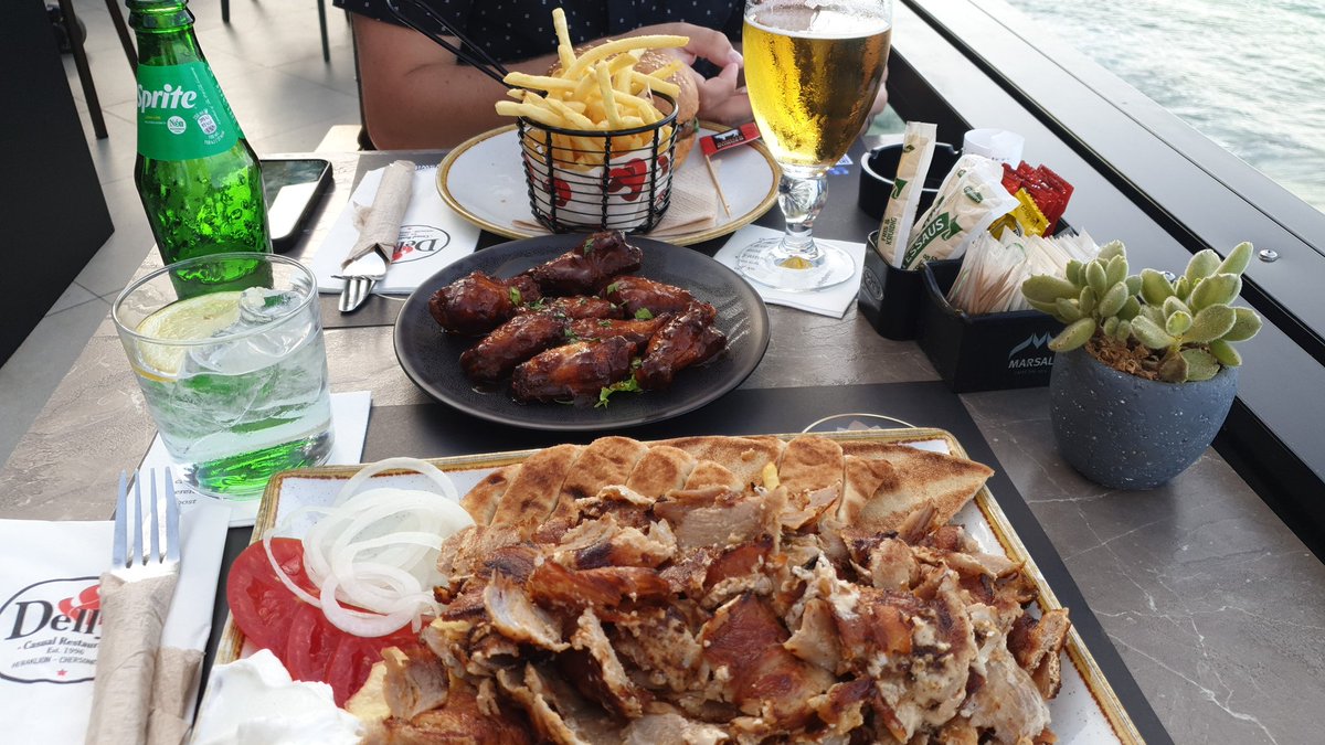jessicathom0195's tweet photo. @AdamRichman This massive plate of gyros, by the sea in Crete 🤤 https://t.co/X4Xlq2xAl6