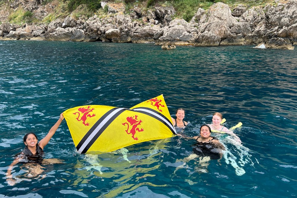 Daily Bulletin (@uwdailybulletin) on Twitter photo Experiential learning, Italian-style: <a href="/WaterlooSci/">Waterloo Science</a> students tour Italy while gaining a field course credit as part of their adventures. Dang it, now I'm thinking about Ancient Rome... uwaterloo.ca/daily-bulletin… Experiential learning, Italian-style: <a href="/WaterlooSci/">Waterloo Science</a> students tour Italy while gaining a field course credit as part of their adventures. Dang it, now I'm thinking about Ancient Rome... uwaterloo.ca/daily-bulletin…
