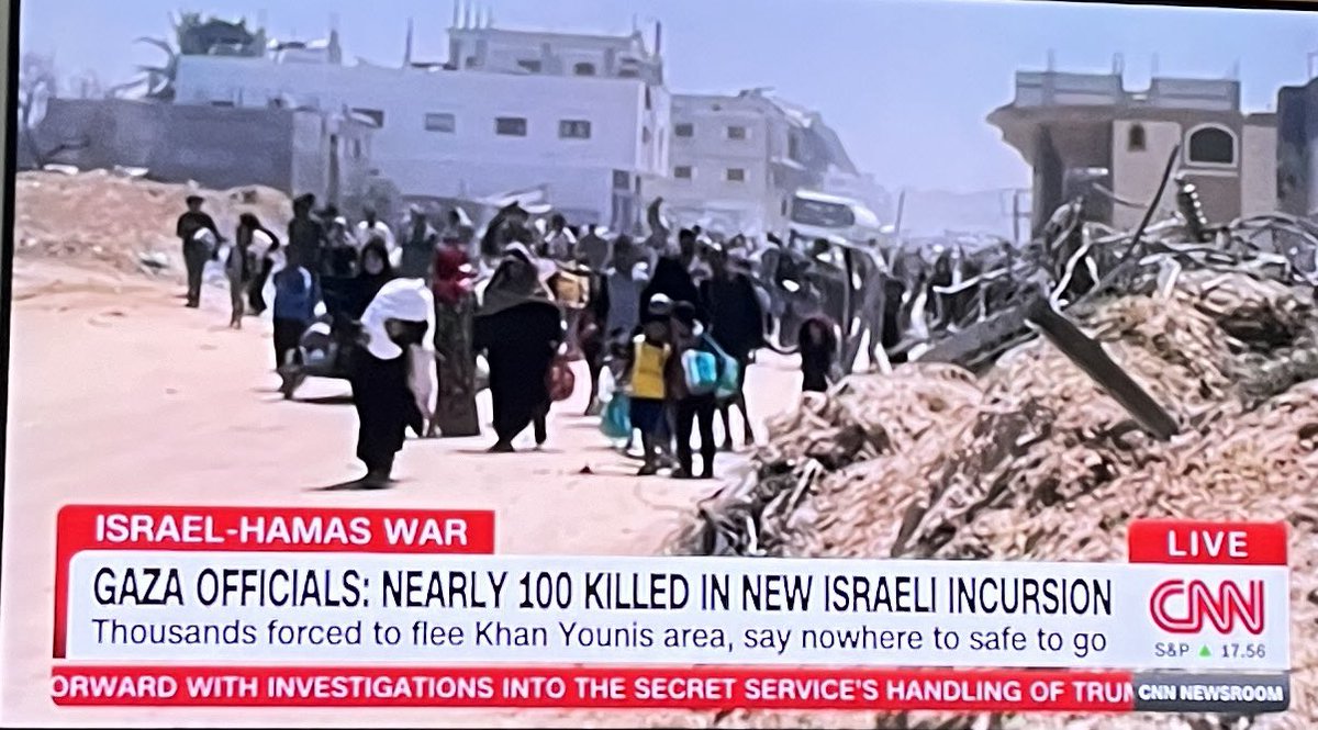 Enligt CNN sköt israeliska soldater på de flyktingar som de krävde skulle evakuera. 100 döda. Många barn. 
Och vår regering sitter väl som vanligt på händerna. Därmed blir Sverige delaktiga i folkmordet.