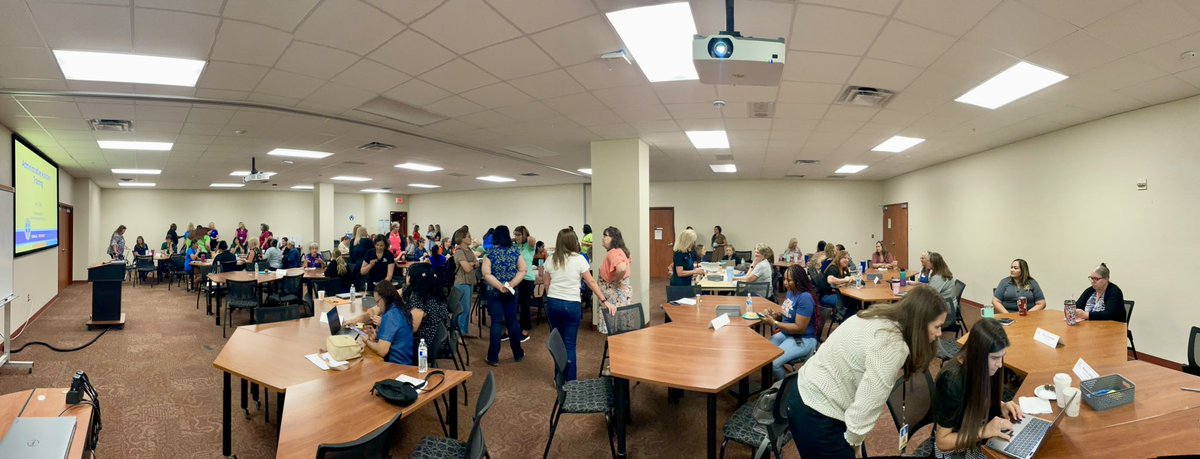 lachama2013's tweet photo. Today I get to receive PD to prepare for our new school year 📚 #LearningMode https://t.co/1WU2o51qhr