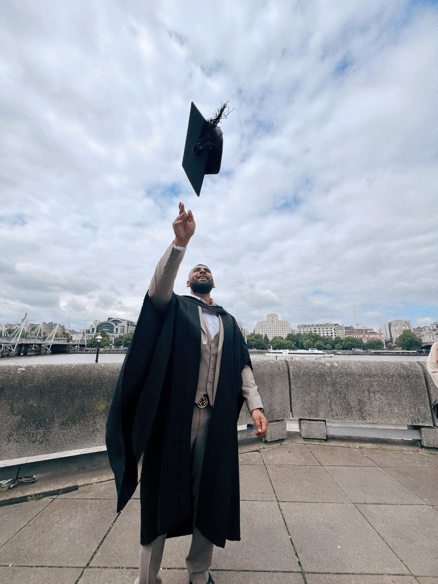 UniWestminster's tweet image. It feels good to be back at Royal Festival Hall! 🎓💛

A massive congratulations to everyone in our Schools of Management and Marketing, Applied Management and Organisations, Economy and Society on graduating today! 👏 #WeAreWestminster
