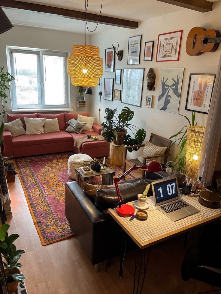 appertunity's tweet photo. These #AI creations are oddly similar to my own #aesthetic just much more tidy π
via @fullofftearss
#Plants, #books, #art, #fabric & #bigwindows
Unfortunately I canβt put up too many pictures in a rented property #Bradford #Interiors #Design #Homecomforts https://t.co/nBBqQkG3T3