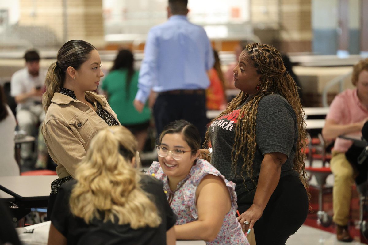 ClevelandISDTX's tweet photo. Our New Teacher Academy started off with a BANG this morning! Tons of energy in the the CHS Cafeteria as our teachers got to network, meet district leadership, and get fully prepared to tackle this upcoming school year! 8/6 is quickly approaching!! #NewTeacherAcademy https://t.co/K8jtbdH0Az
