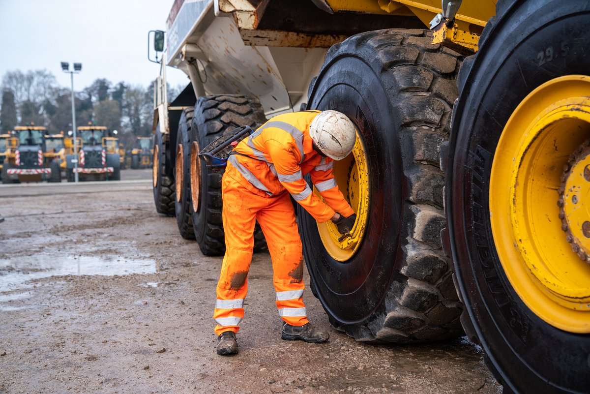 T&amp;C Site Services still seeks the ideal Tyre Fitter at our Coatbridge depot. If you have the skills and experience, apply on Indeed today!

uk.indeed.com/cmp/T&C-Site-S…