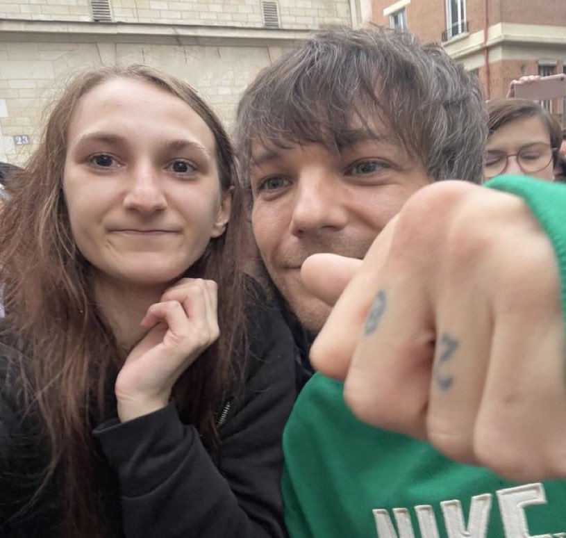 biggerthanloueh's tweet image. « it’s you and me since the first day and until the end » 🤍 @Louis_Tomlinson 

#DirectionersDay
#14YearsOf1D 
#14YearsOfOneDirection