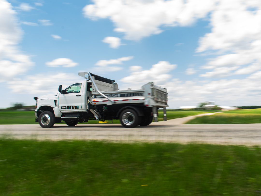 Put your Class 5/6 medium-duty truck to work year-round with the Proline Mini Side Dump (PLMSD) by Viking-Cives.

See the complete product guide at bit.ly/PLMSD
