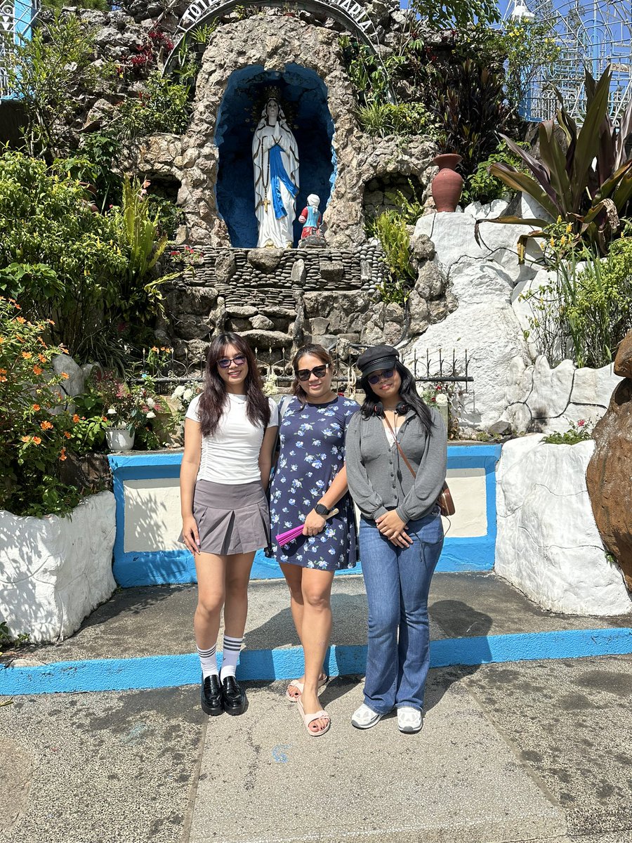 annakathreena's tweet photo. Baguio 🍓🌲 https://t.co/AcsEz9xZUQ