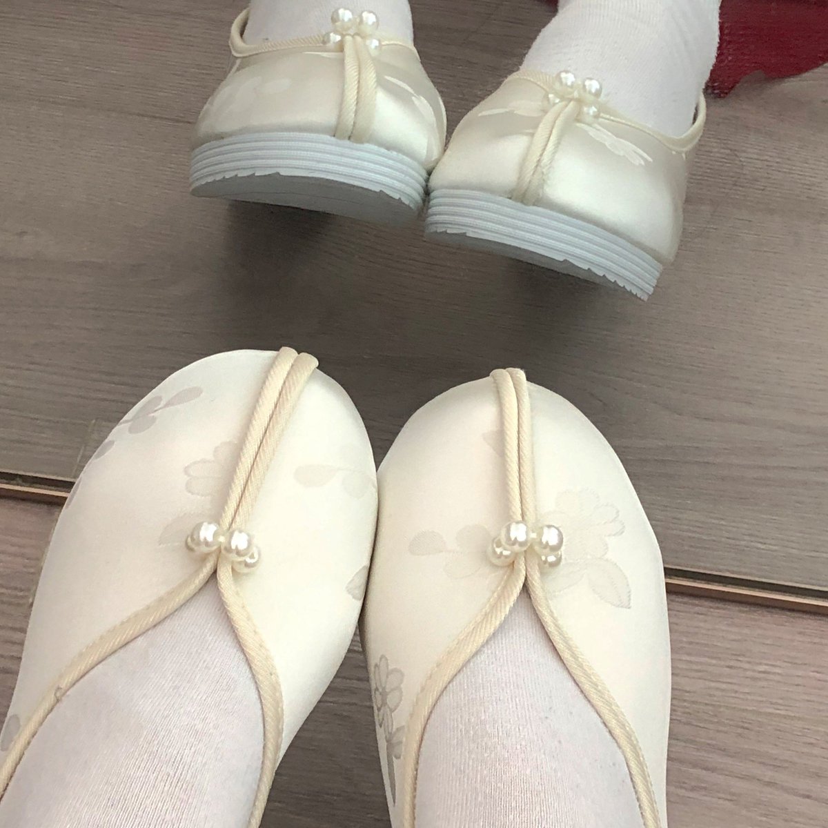 feei341304's tweet photo. 探个头头！#汉服鞋 #绣花鞋 https://t.co/PnVR4GQtHA