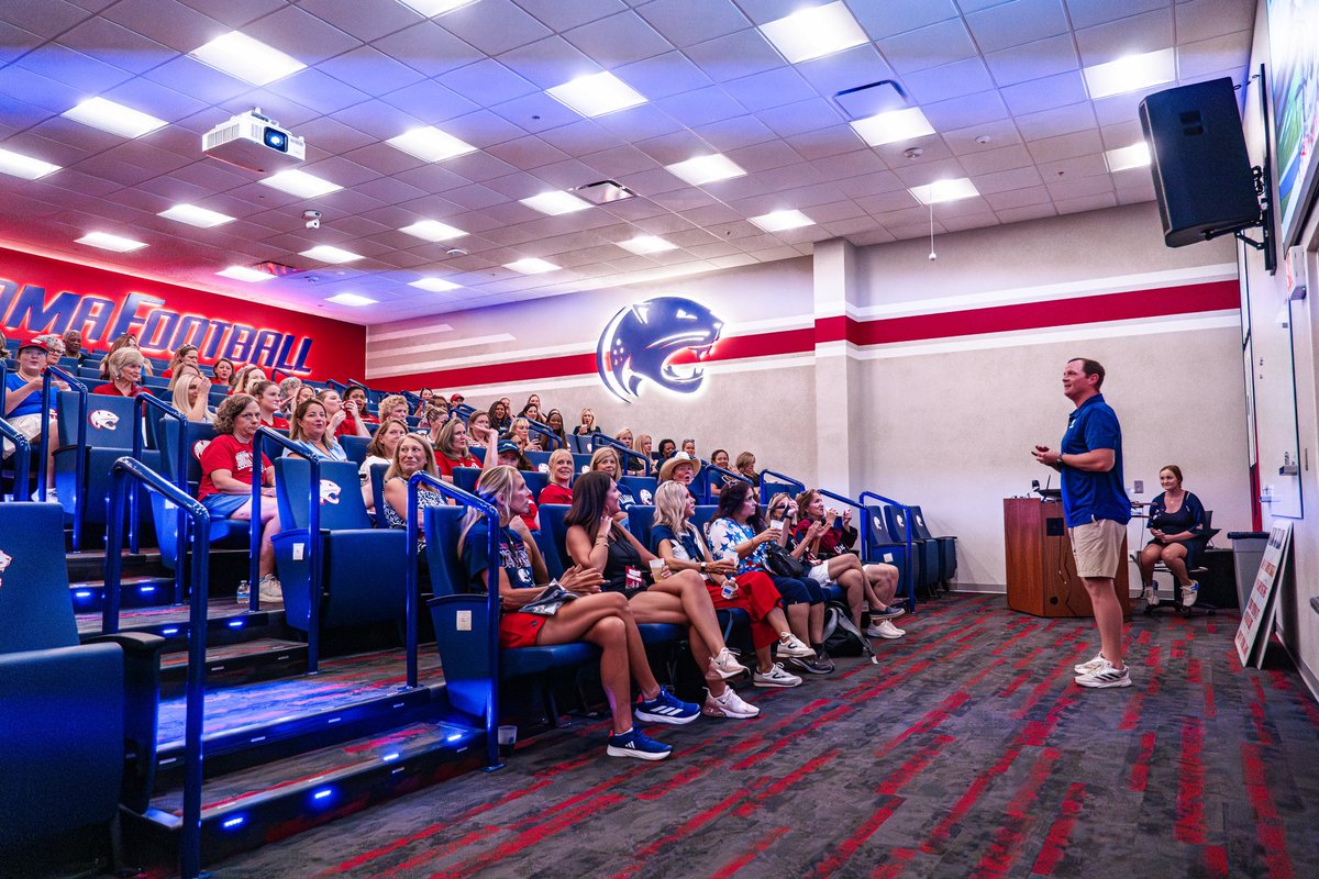Thank you to all of the amazing women who came out to our 2024 Ladies Football Forum‼️