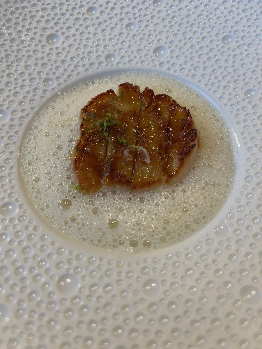 A stroll around Newcastle after dinner <a href="/Solstice_ncl/">Solstice by Kenny Atkinson</a>

#MICHELINStar

guide.michelin.com/gb/en/tyne-and…