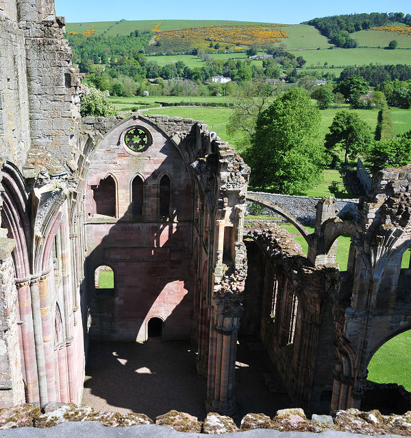 Undiscovered Scotland tweet media