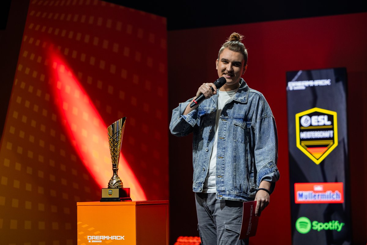 Pixavis_'s tweet image. Freunde ich bin noch auf der Suche nach Jobs auf der #Gamescom für Mittwoch und Donnerstag!

Mit 4,5 Jahren Vollzeiterfahrung,  habt ihr die Chance einen der erfahrensten deutschen Hosts für eure Bühne zu buchen 🥳
Portfolio kann auf Anfrage geschickt werden

RT = ❤️